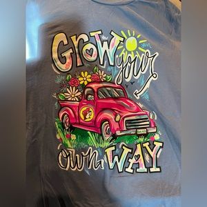 Buc-ees Women’s T-shirt